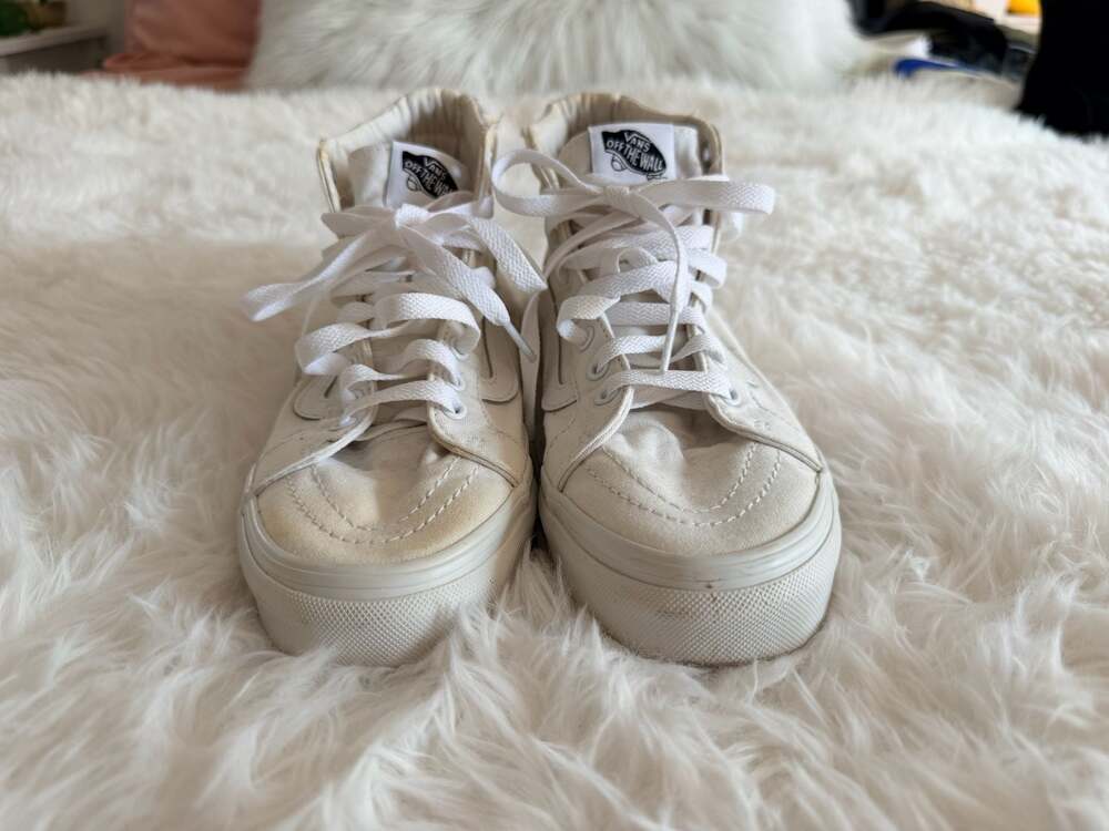 Vans Sk8-Hi White Canvas High Top Sneakers Women's Size 7 - Picture 1 of 7